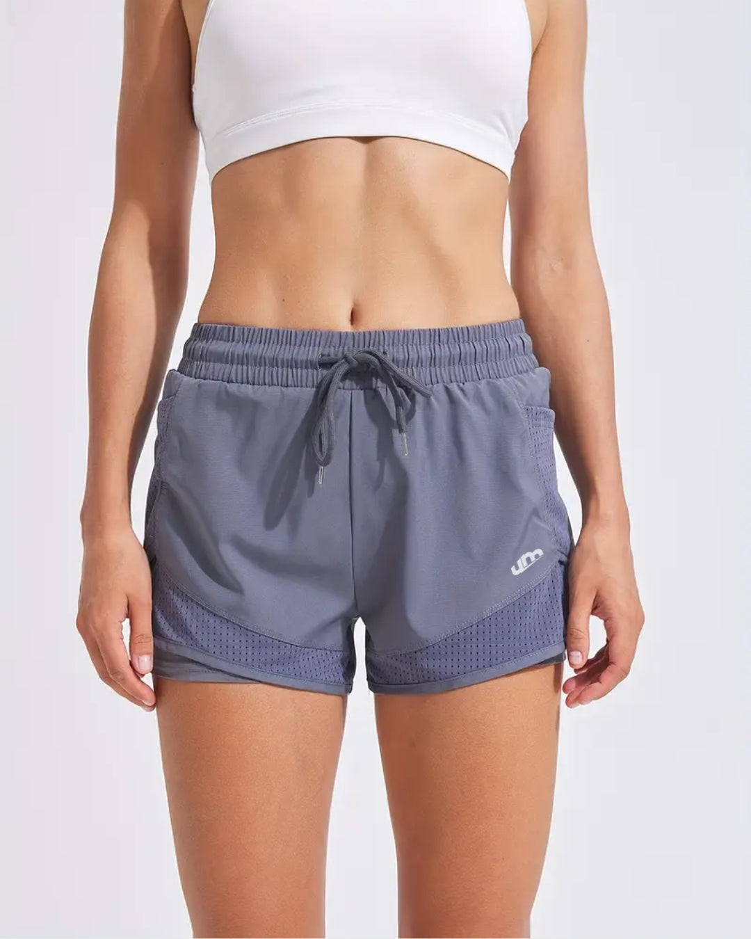 Kit com 2 Shorts femininos dupla face, secagem rápida e transpiráveis ideal para academia e treinos