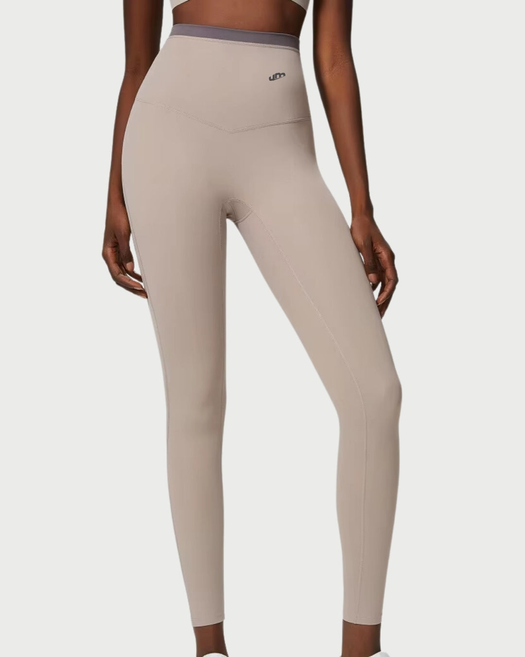 Conjunto feminino UltraGym 2 peças – Top de Suporte e Legging de Alta Performance