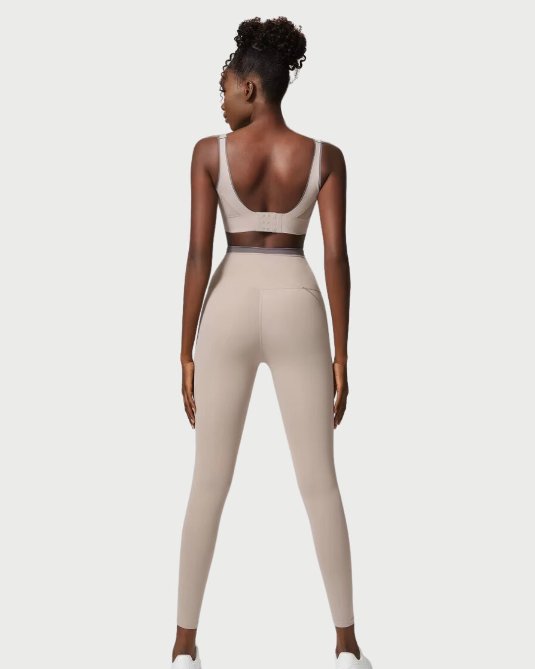 Conjunto feminino UltraGym 2 peças – Top de Suporte e Legging de Alta Performance