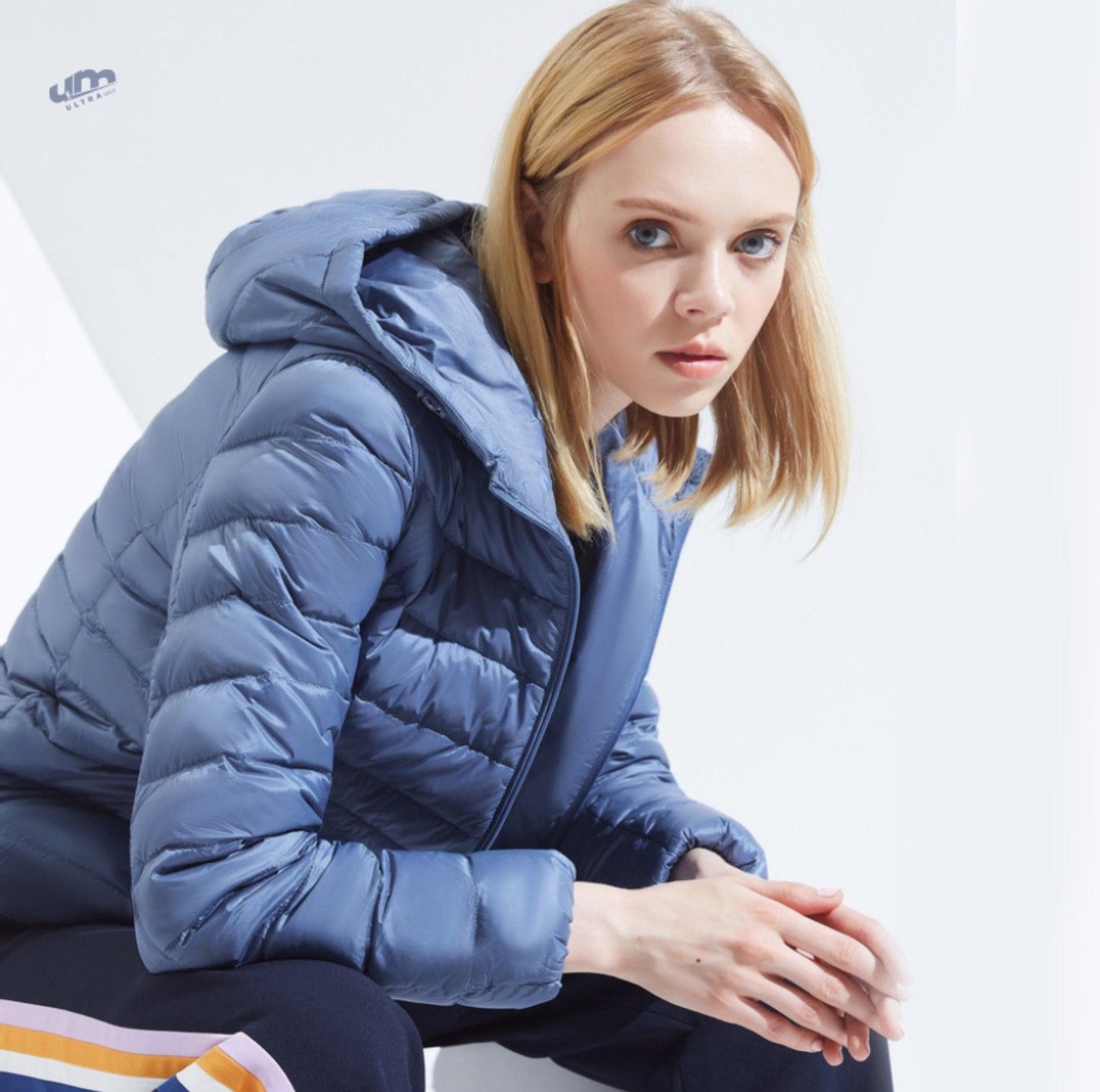 Jaqueta Puffer dobrável feminina Essentials com capuz - Ultra Max