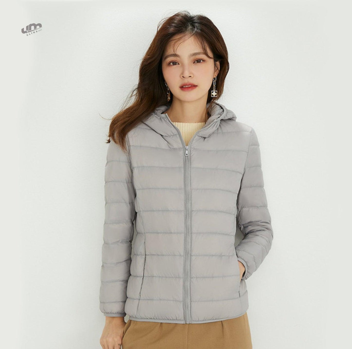 Jaqueta Puffer dobrável feminina Essentials com capuz - Ultra Max