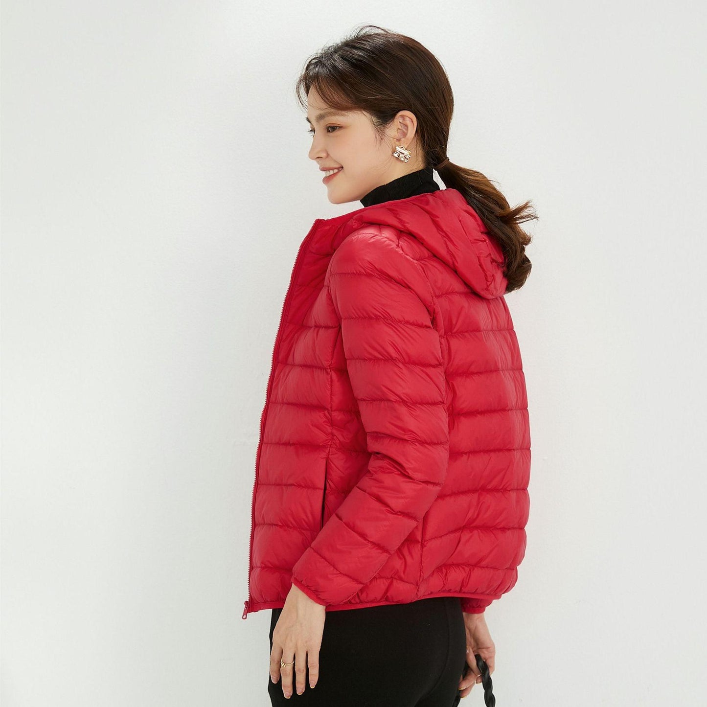 Jaqueta Puffer dobrável feminina Essentials com capuz - Ultra Max